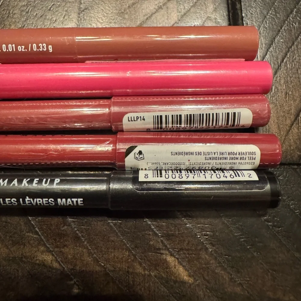 Assorted Lip Liner Set